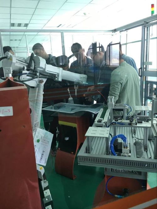 機(jī)電工程系點(diǎn)對(duì)點(diǎn)服務(wù)，精準(zhǔn)賦能企業(yè)技術(shù)升級(jí)